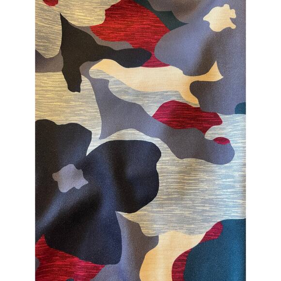 Old Navy Active Go Dry Camo Blue Size Medium Leggings Waist 14-16" Inseam 28.5" - Picture 4 of 6